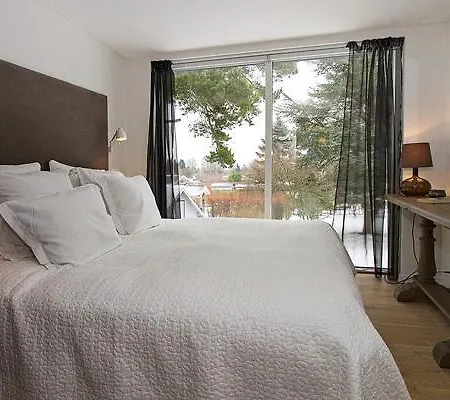 Three-bedroom Holiday In